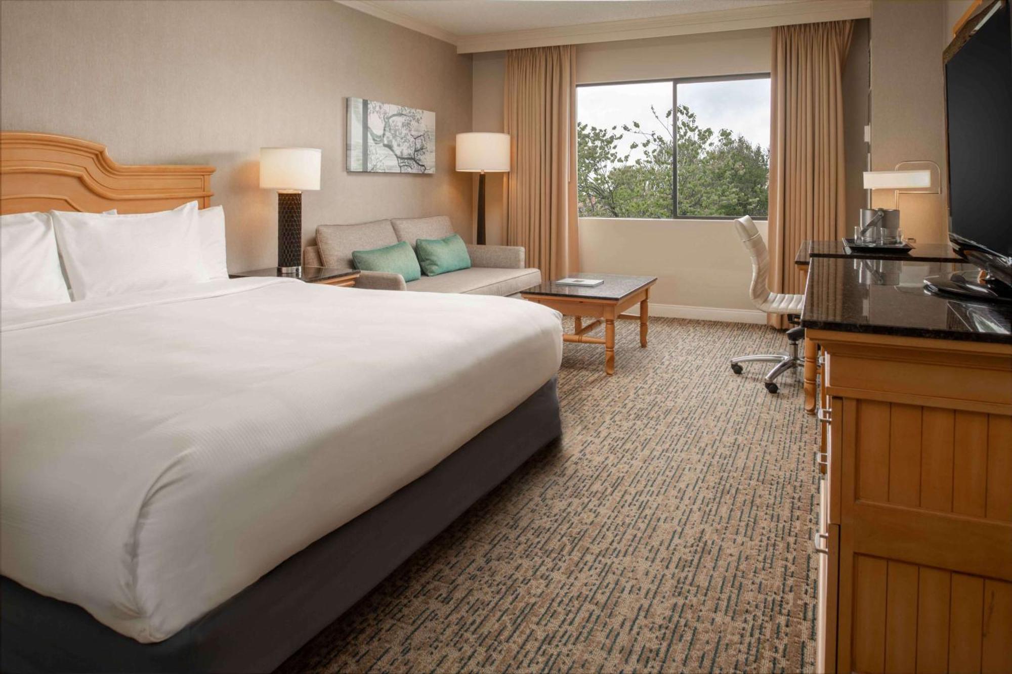 Отель Doubletree By Hilton Sonoma Wine Country Ронерт-Парк Экстерьер фото